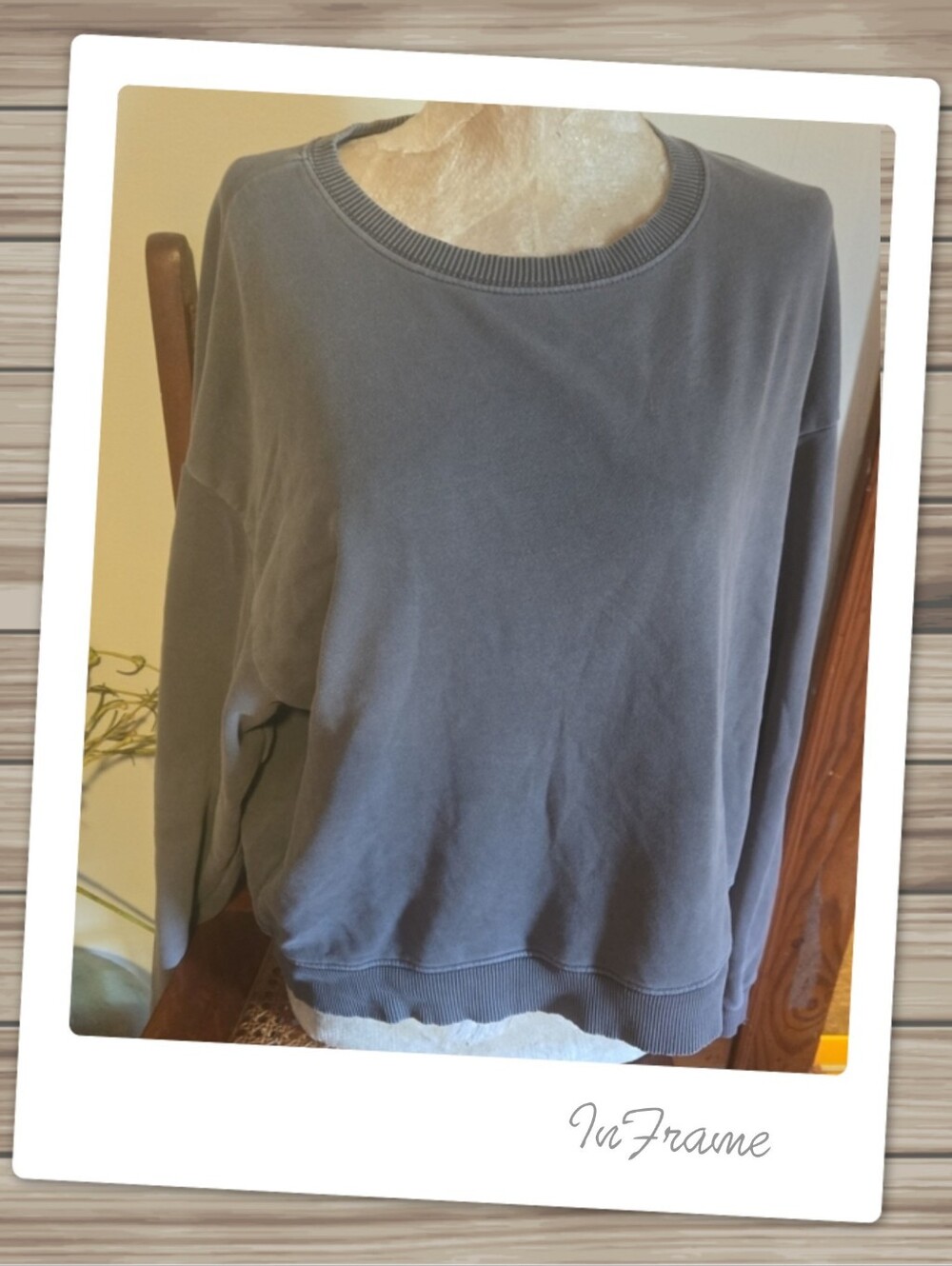 American Eagle Outfitters Slate Gray Crewneck Sweatshirt Size Medium
